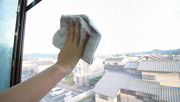 広島片付け110番の窓ガラス・サッシ・網戸・雨戸掃除サービス